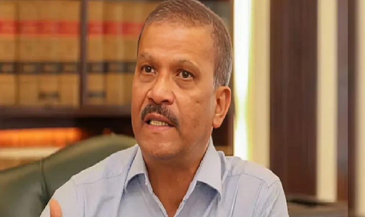 প্রবাসীদের সতর্ক থাকার আহ্বান আইন উপদেষ্টার