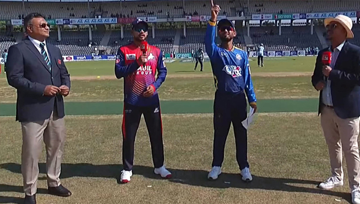 ঢাকার টস জয়, ব্যাটিংয়ে রাজশাহী