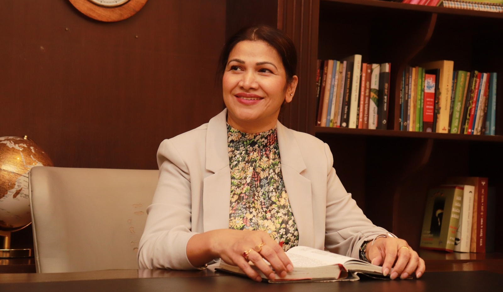 নেপালে তিন নাটক নির্মাণ করলেন নাজনীন হাসান খান