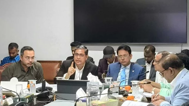 জুলাই থেকে শিক্ষার্থীদের বিনামূল্যে ড্রেস-ব্যাগ-জুতা দিবে সরকার: শিক্ষামন্ত্রী